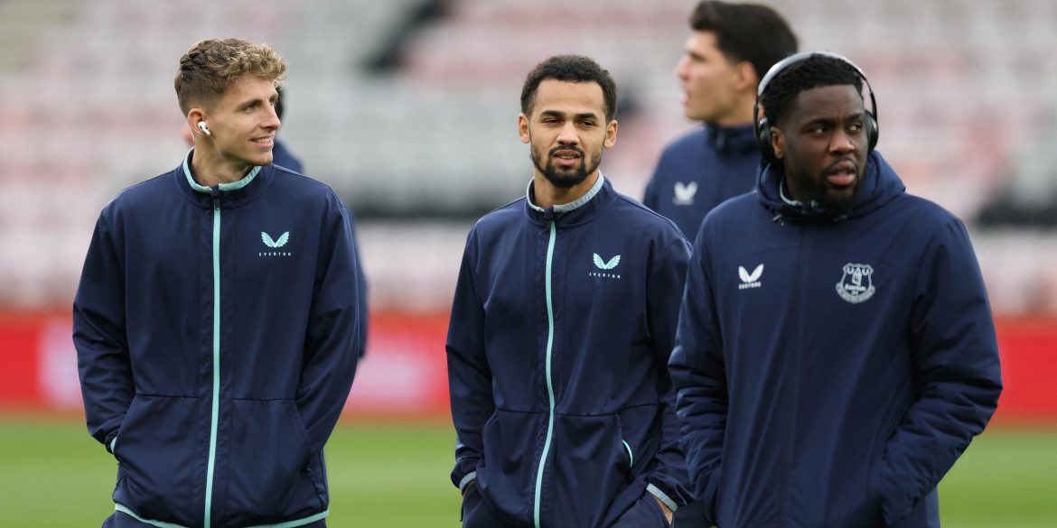 Surgery required as £50k-p/w Everton ace may miss several months to injury
